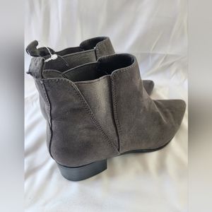Old Navy DarkGray Suade Women Size 10